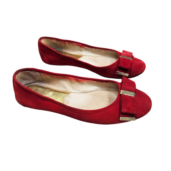 Michael Kors Red Suede Ballet Flats With Gold Bow Accent Womens 9.5 Classic Prep - Picture 1 of 16